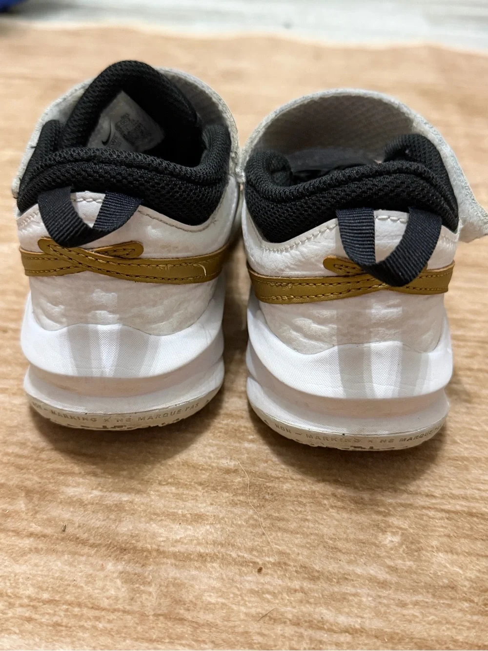 Nike Kids Black and Gold Hook-and-Loop Sneakers